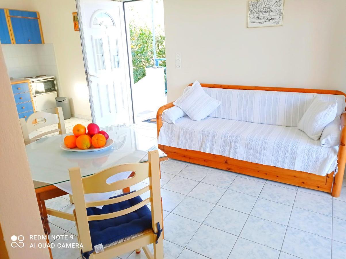 Evangelia House Sea View Apartments Agia Pelagia  Exterior photo