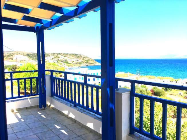 Evangelia House Sea View Apartments Agia Pelagia  Exterior photo