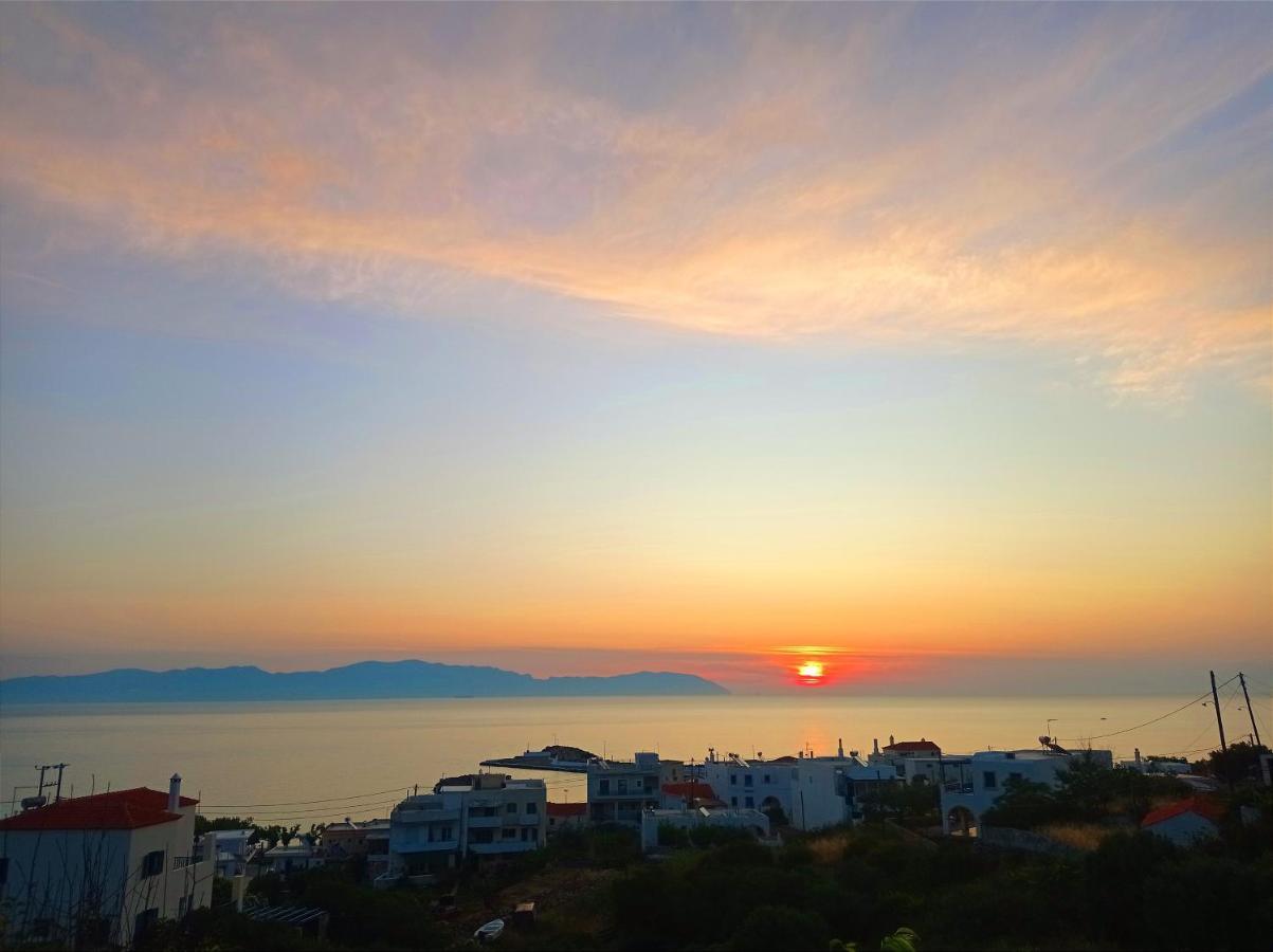 Evangelia House Sea View Apartments Agia Pelagia  Exterior photo