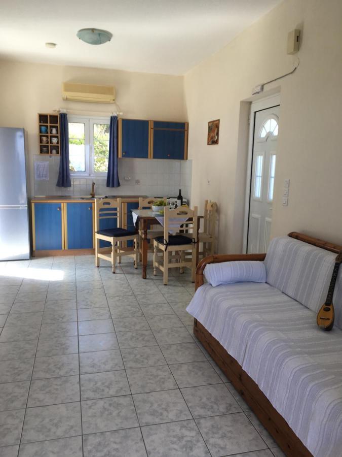 Evangelia House Sea View Apartments Agia Pelagia  Exterior photo
